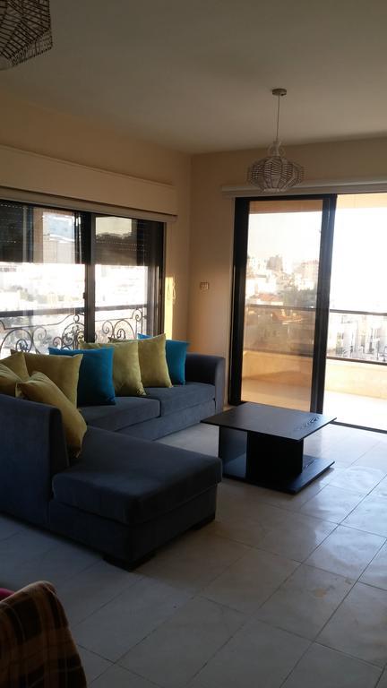 Cozy Dair Ghbar Apartment Amman Exteriör bild