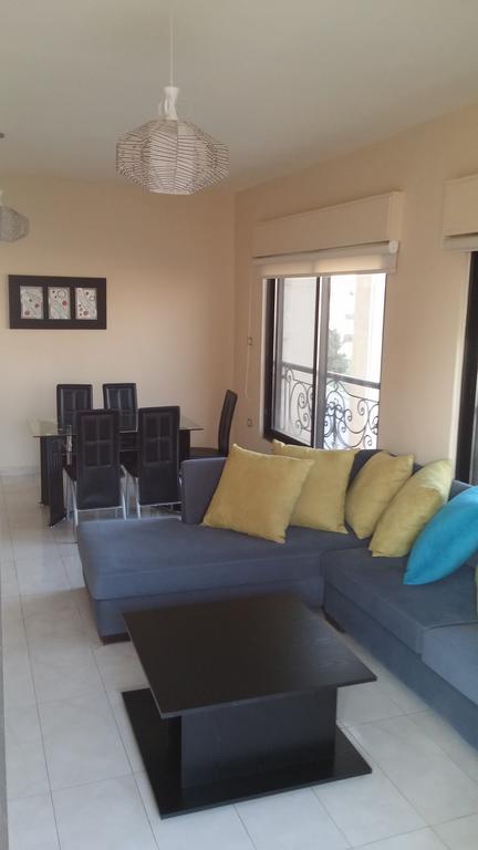 Cozy Dair Ghbar Apartment Amman Exteriör bild