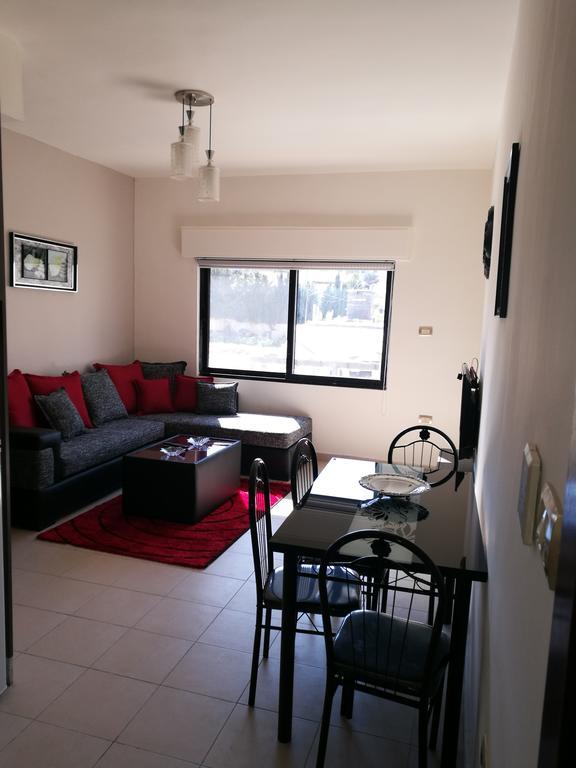 Cozy Dair Ghbar Apartment Amman Exteriör bild